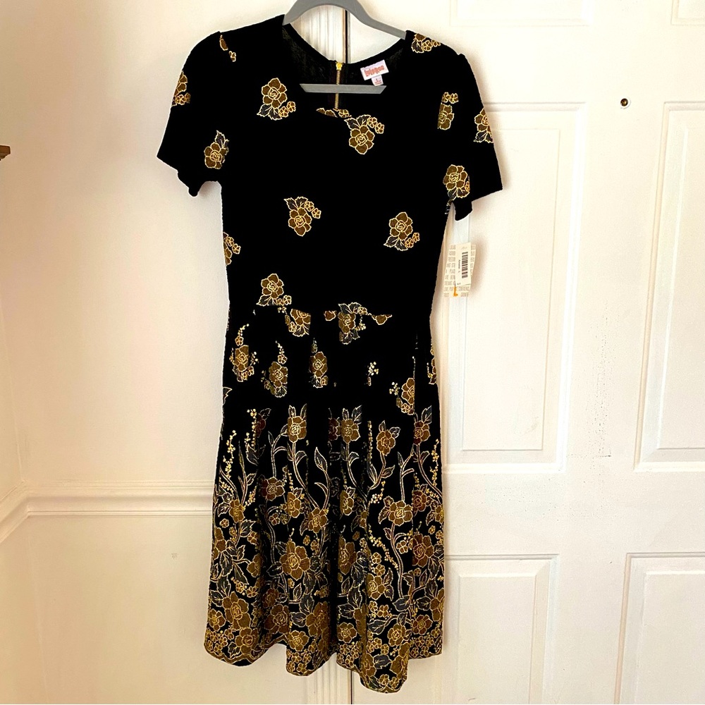 NWT Lularoe Elegant Amelia Dress Black Gold Foil Floral Roses Holiday Sz Large